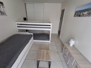 2 bedrooms, free WiFi