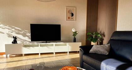 Vineyard cottage, all-inclusive, garden & bikes, near Saumur-Chinon-Langeais