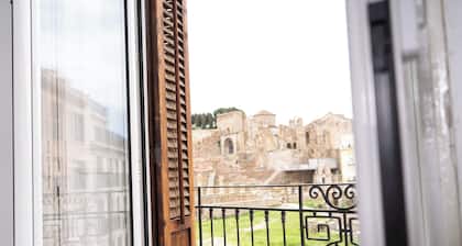 Apartamentos turĂsticos Teatro Romano