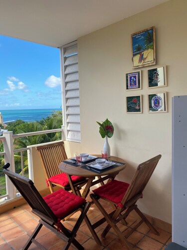 Tahiti in Tartane 
Fully equipped gorgeous apartment in Residence de la Baie