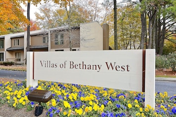 ,Villas of Bethany West Sign,