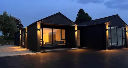Deerpark Villa Six Bed Four Bathrooms Sleeps Sixteen