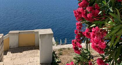 La Piattaforma, your home with a private sea view