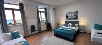 "Experience Coastal Comfort: Hafenkante Apartment in Rostock Awaits!"