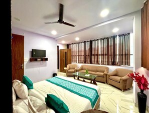 Deluxe Double Room | Desk, laptop workspace, free WiFi - Hotel Star Inn  (Ghaziabad)