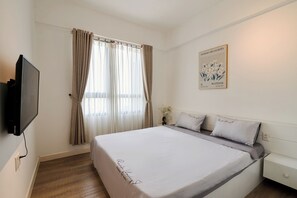 2 habitaciones, tabla de planchar con plancha, wifi y ropa de cama 