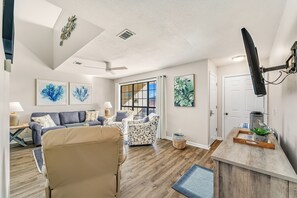 Living area - Balconies with a Gulf View at HS 54-302 (Panama City Beach)
