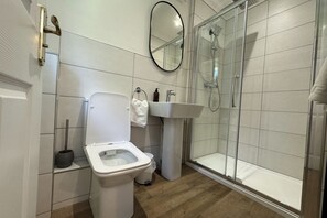 單棟房屋 | 浴室 | 花灑/浴缸組合、浸缸、風筒、提供毛巾