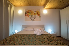 Apartment, 3 Bedrooms, Balcony, Lake View | 3 bedrooms - Terraced House With Shared Pool (Villanuova sul Clisi)