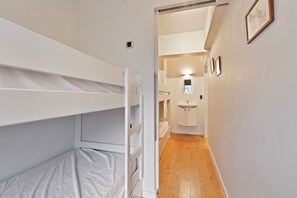 2 bedrooms, internet