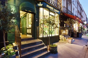 บริเวณภายนอก