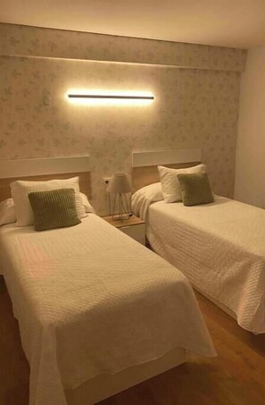 2 bedrooms