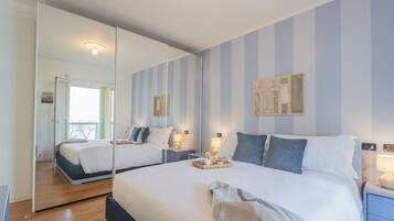 Huoneisto (3 Bedrooms) | 3 makuuhuonetta, kannettavalle tietokoneelle sopiva työtila