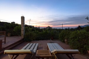 Villa | 3 bedrooms, desk, Internet