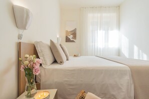 Apartment (2 Bedrooms) | 2 bedrooms, iron/ironing board, bed sheets - Casa Vela by Rent all Como (Sala Comacina)