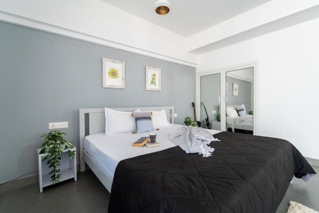 2 bedrooms, WiFi, bed sheets