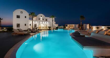 Amethyst Luxury Suites - Oia Junior Suite