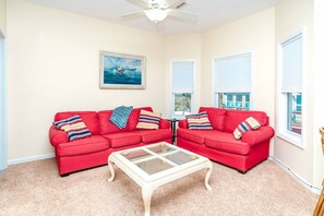 智能电视、壁炉