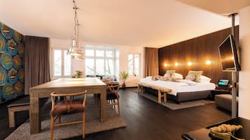 Executive Suite, River View