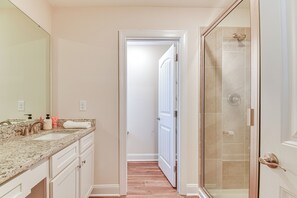 Interior - 10 Mi to Downtown: Raleigh Family Retreat (Raleigh)