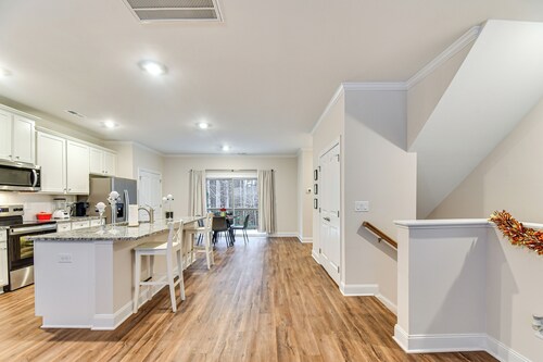 10 Mi to Downtown: Raleigh Family Retreat