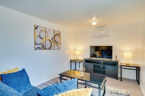 House (1 Bedroom) | Interior
