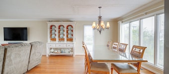 Rooftop Deck & Hot Tub: Outer Banks Family Getaway