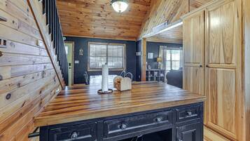 House (3 Bedrooms) | Bahagian dalam