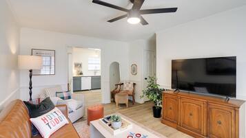 Rumah (3 Bedrooms) | Bagian depan properti