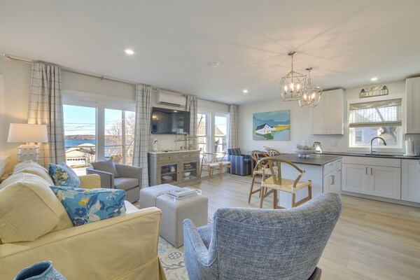 Deck W/ Water Views: Quiet East Boothbay Retreat! - Boothbay, ME