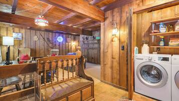 Rumah (5 Bedrooms) | Interior