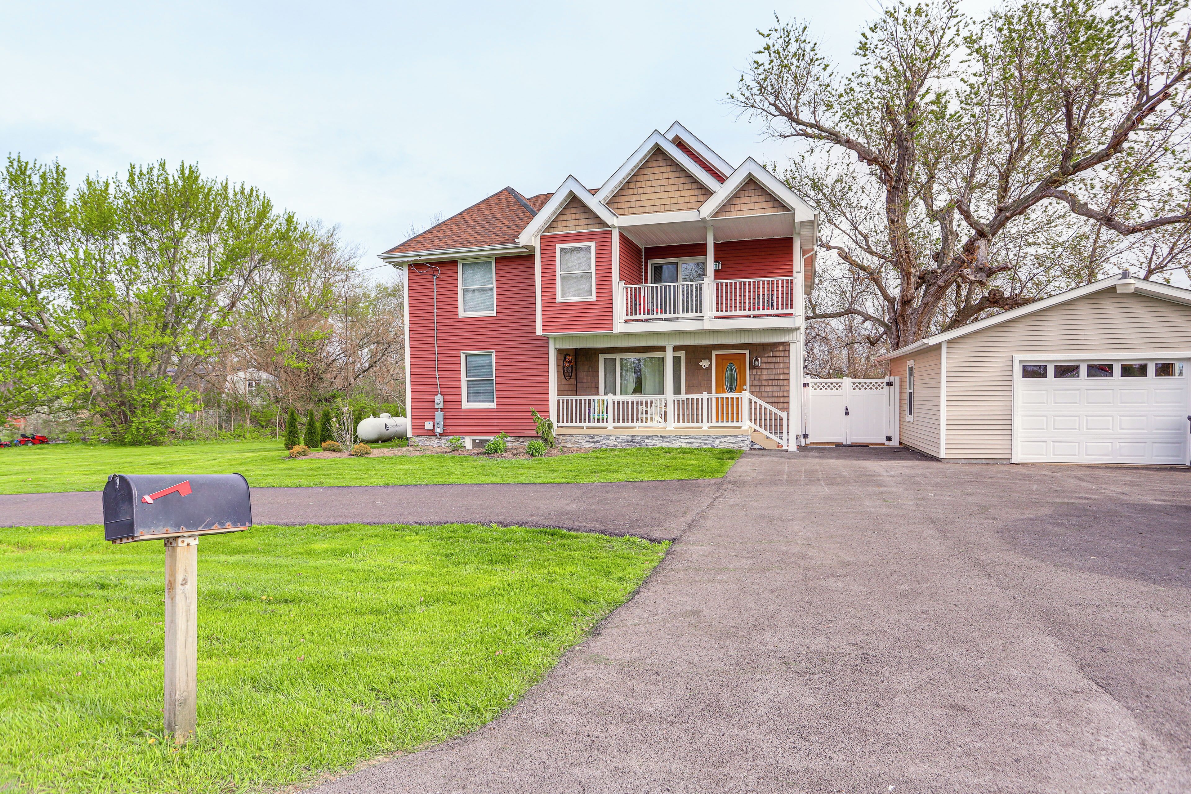 Fachada de la propiedad