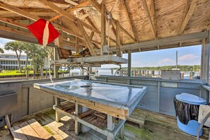 Interior - River-view Condo w/ Boat Slip in Welaka! (Welaka)