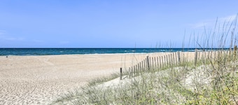 Walk to Shore: Atlantic Beach Condo w/ Pool Access