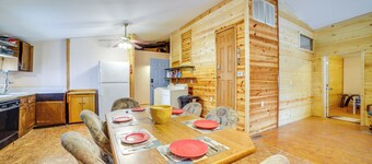 Rustic Apartment w/ Sunset Views in Elkhart!