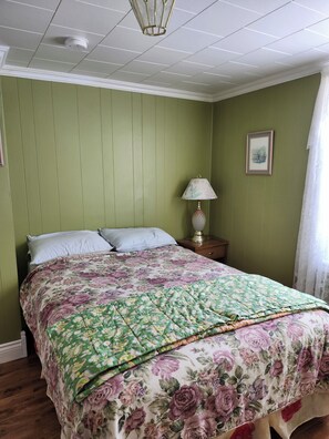 3 bedrooms, WiFi, bed sheets