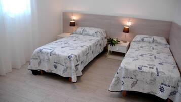 Villa, 4 Schlafzimmer, Balkon, Gartenblick