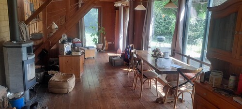 Country house "Au pied du Puech". Large plot, terrace and space!