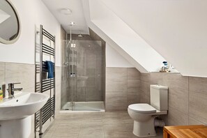 Rumah | 5 kamar tidur