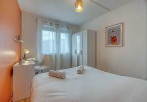 3 soverom, skrivebord, wi-fi og sengetøy