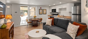 Aspen Nook | 3 Blocks To Ski, Sleeps 3, Fireplace