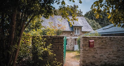 200 Jahre alte Schmiede mit Kamin im Grünen