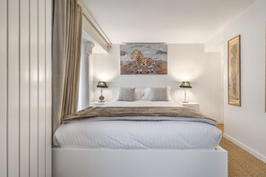 3 chambres, fer et planche à repasser, Wi-Fi gratuit, draps fournis