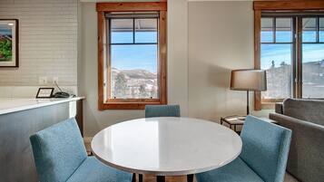 Appart'hĂŽtel, 1 chambre | Restauration