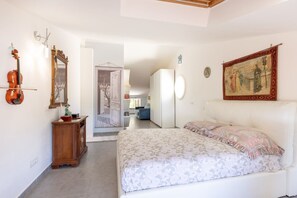 1 Schlafzimmer, Bügeleisen/Bügelbrett