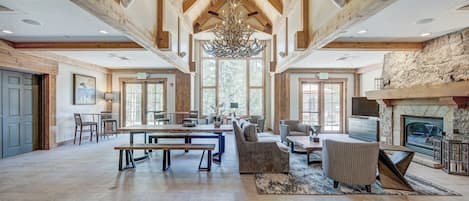 Condo, 3 Bedrooms | Interior