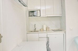 Unclassified image, 2 of 17, button