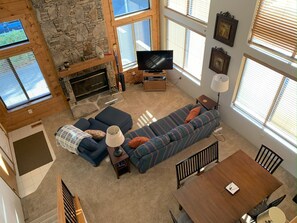 Condo, 3 Bedrooms | Living area