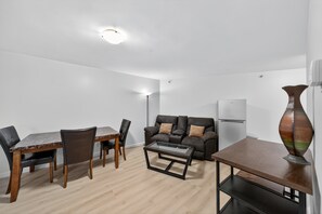 Condo, 1 Bedroom | Interior
