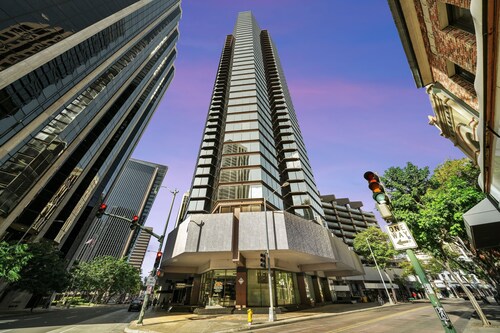 Chic Dt Honolulu Executive Condo 1 Bedroom Condo